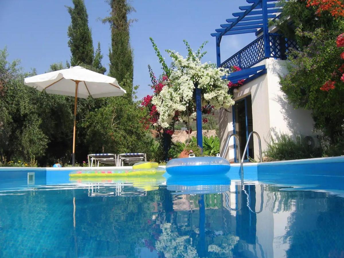 Banana Sunset Villas Paphos Exterior foto